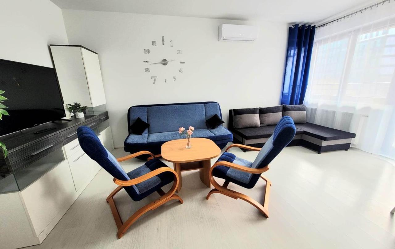 Sophie 3 Rooms, 2 Bathrooms, 8 Persons Apartment *